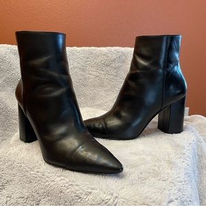 Nine West Black Ranfield Leather Pointed Toe Bootie - Size 9